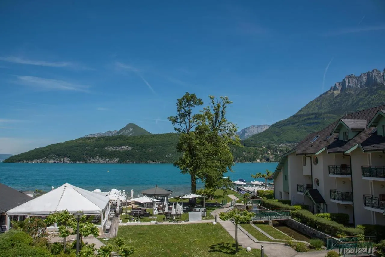 La Baie Des Voiles: Lakefront Apartments on Annecy Duingt 0*,  France