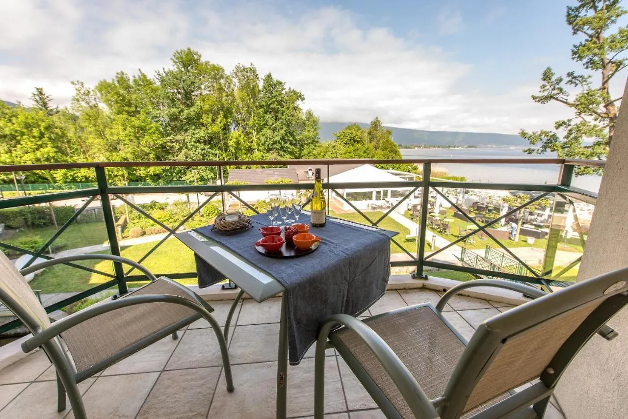 La Baie Des Voiles: Lakefront Apartments on Annecy Duingt
