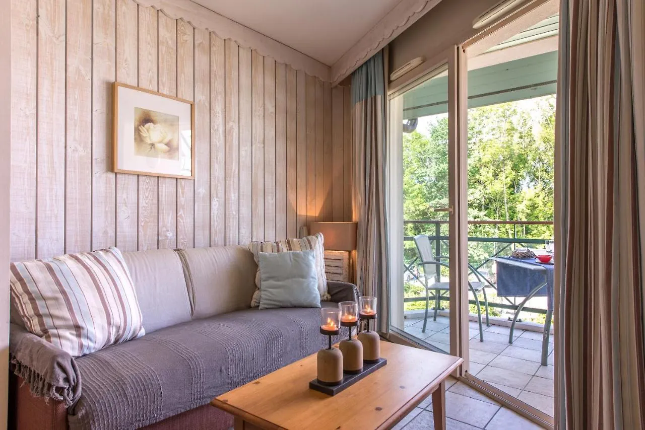 La Baie Des Voiles: Lakefront Apartments on Annecy Duingt France